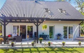 Nice home in Nowe Warpno with WiFi and 3 Bedrooms